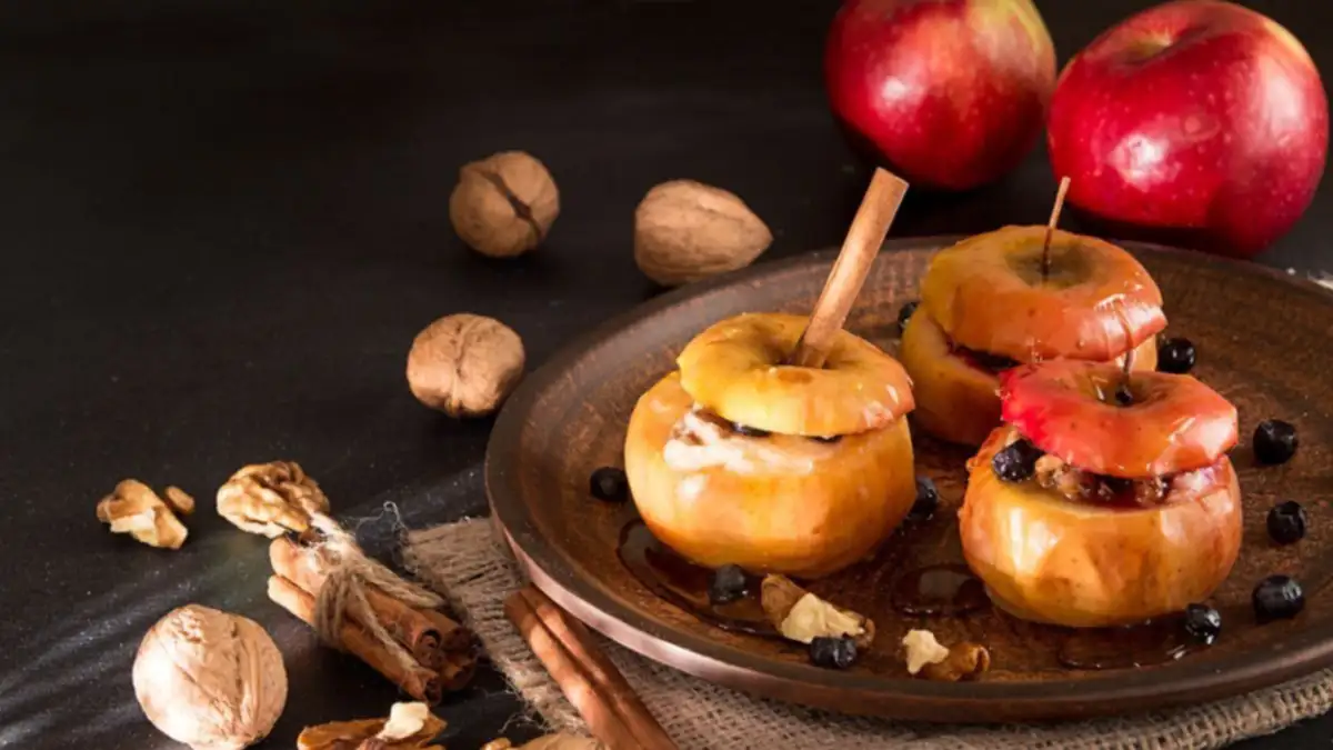 Manzanas Asadas con Nueces